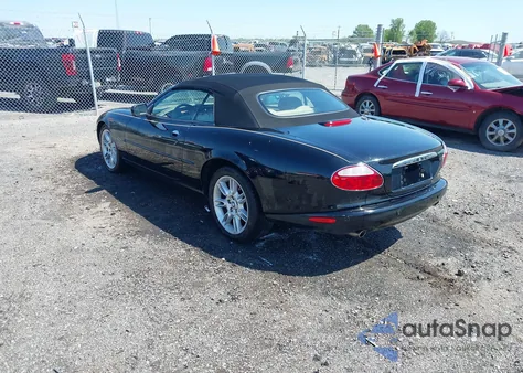 2002 Jaguar Xk8 z USA, uszkodzony, nr VIN SAJDA42C12NA30499